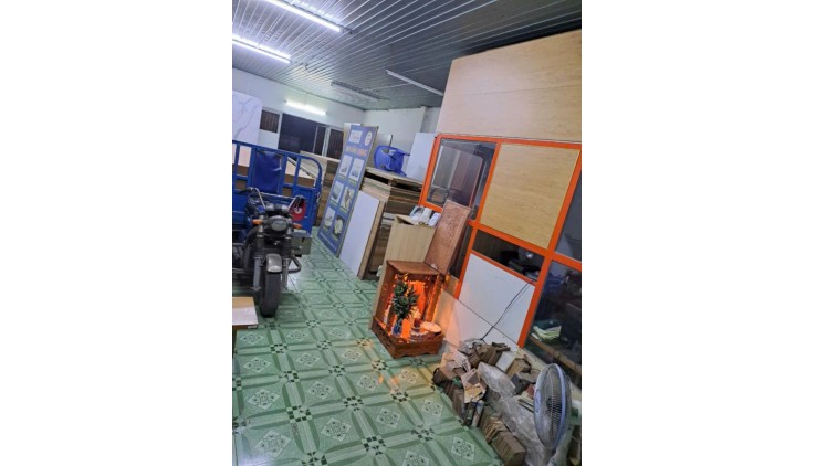 NHÀ  MẶT TIỀN KINH DOANH 369m2, QL22 GẤP BÁN CHỈ 3,X TỶ - DÒNG TIỀN 60TR/NĂM